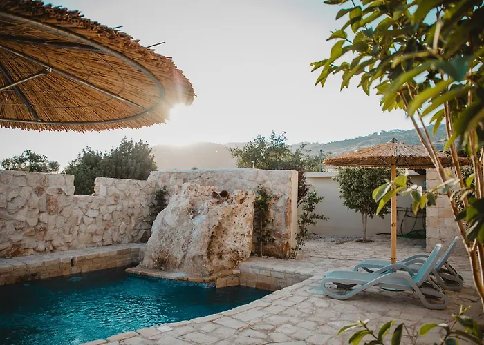 Kleos Noble Retreat - Stone-Build Apartments & Guesthouse Rooms (Adults Only)